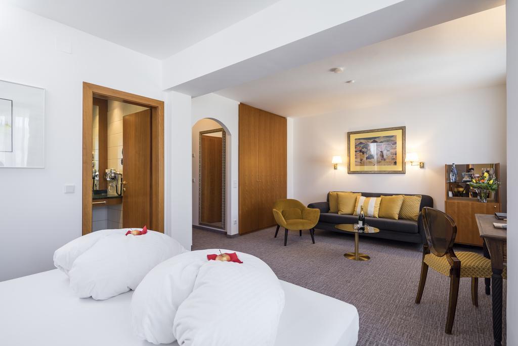 Hotel Goritschnigg เวลเดน อัม เวิร์ทเทอร์ซี ภายนอก รูปภาพ