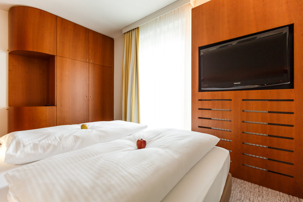 Hotel Goritschnigg เวลเดน อัม เวิร์ทเทอร์ซี ภายนอก รูปภาพ