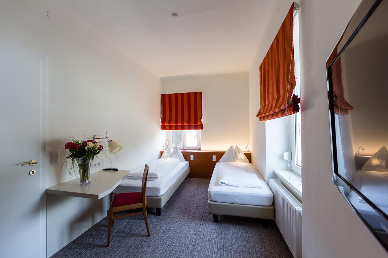 Hotel Goritschnigg เวลเดน อัม เวิร์ทเทอร์ซี ภายนอก รูปภาพ